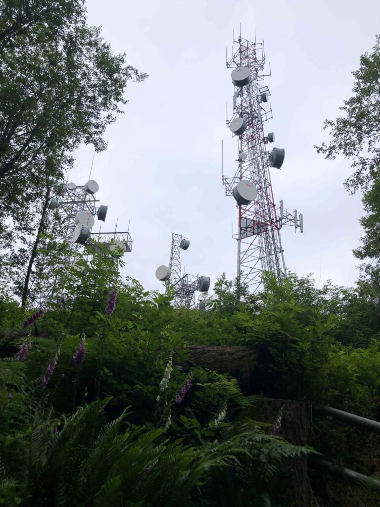 Radio towers at the top of Squak's Central Peak.